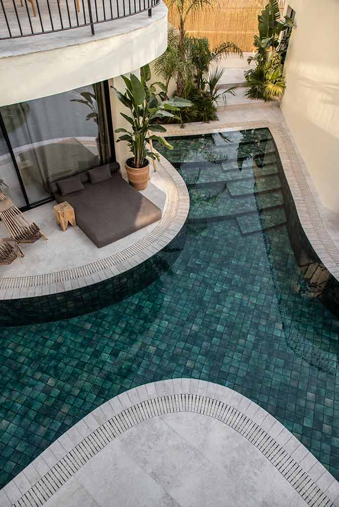 baldosa Ceramica para piscina y terraza exterior