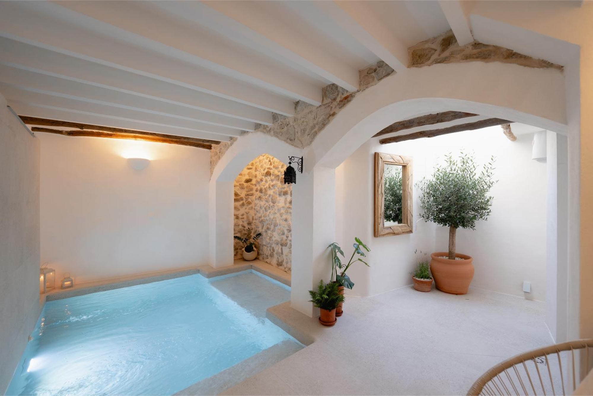 piscina hospitality boutique interior