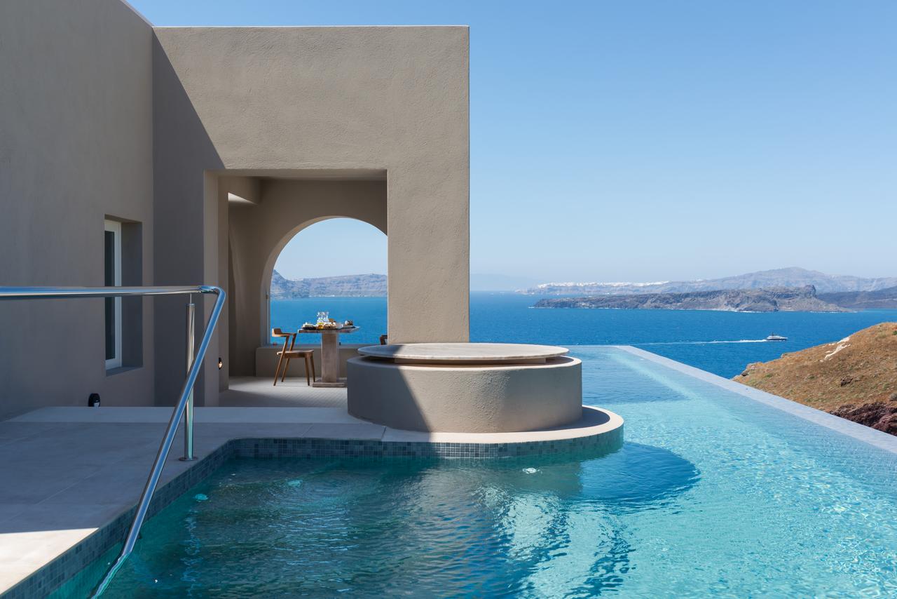 Arota_exclusive_villas_santorini_cements_7
