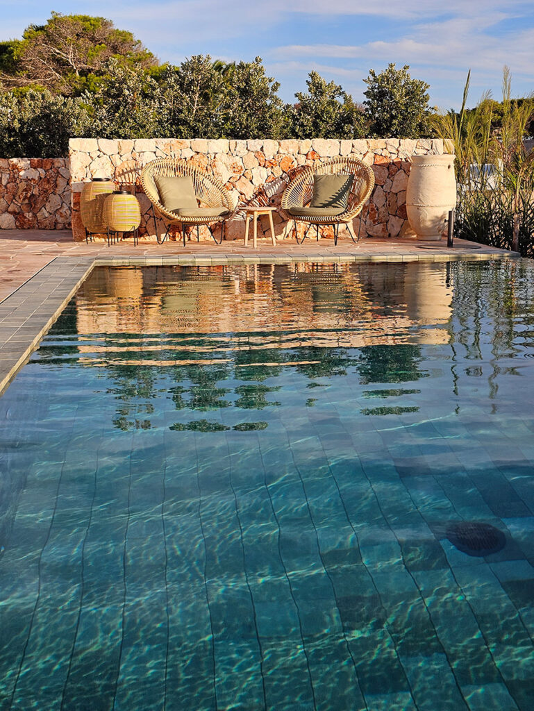 piscina privada moderna bali